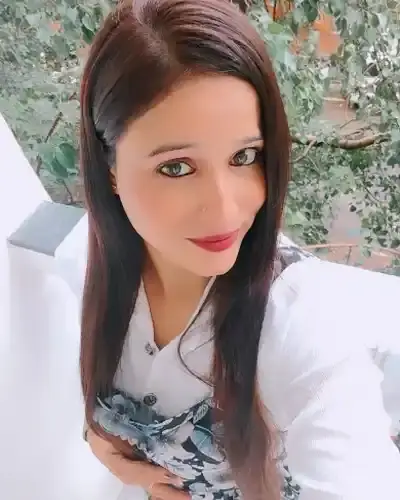 Call Girls in Etmadpur