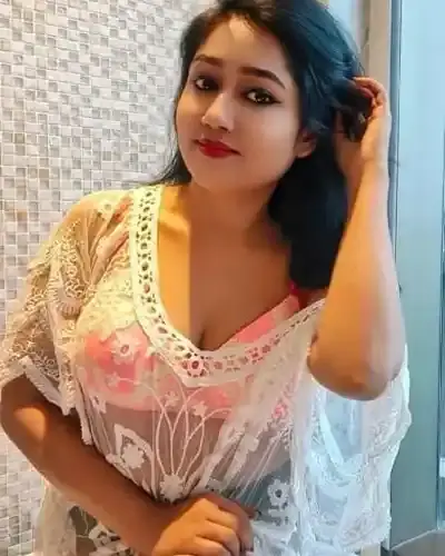Escort Etmadpur